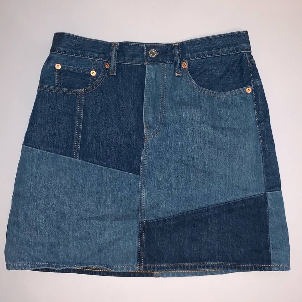 Levi Strauss size 4 denim skirt